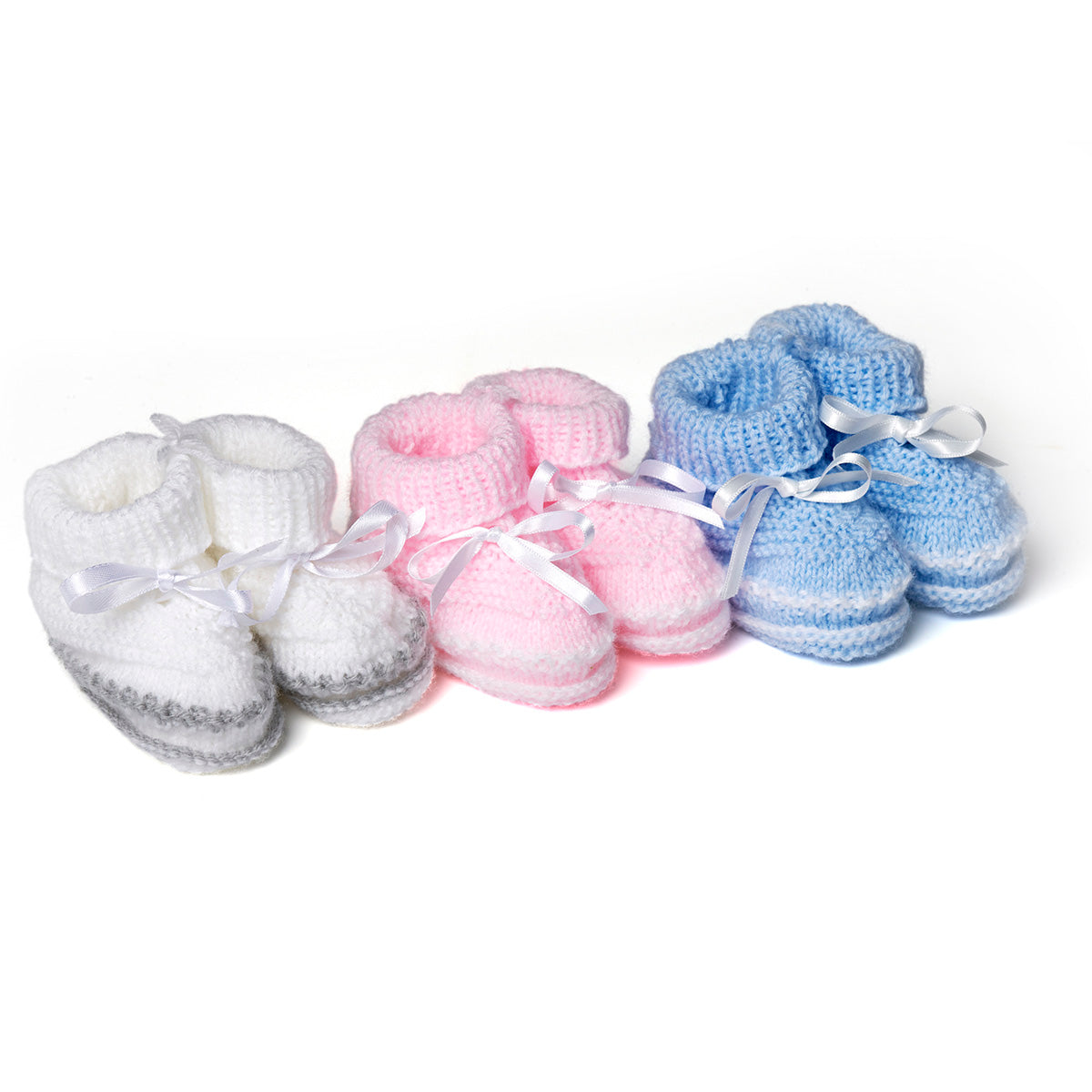 Gift set with organic tea, tea cup and baby socks