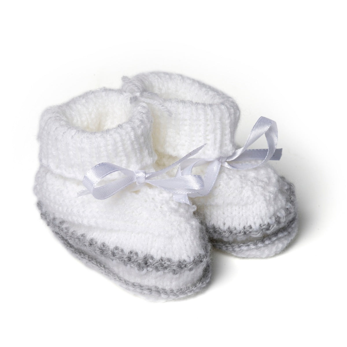 Gift set with organic tea, tea cup and baby socks
